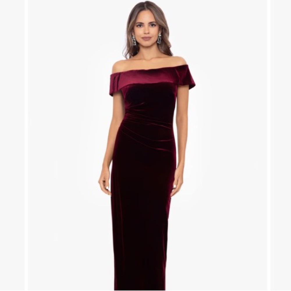 Lori off the shoulder long ruched velvet dress brand xscape size 10
